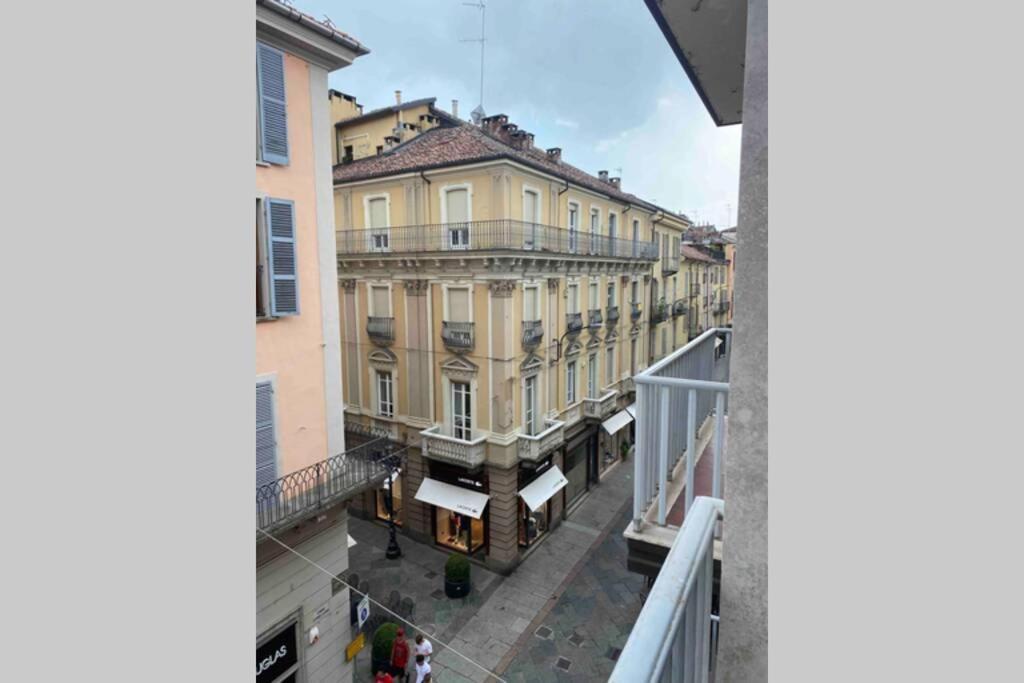 Appartamento Cozy In Super Centro! Asti Kültér fotó